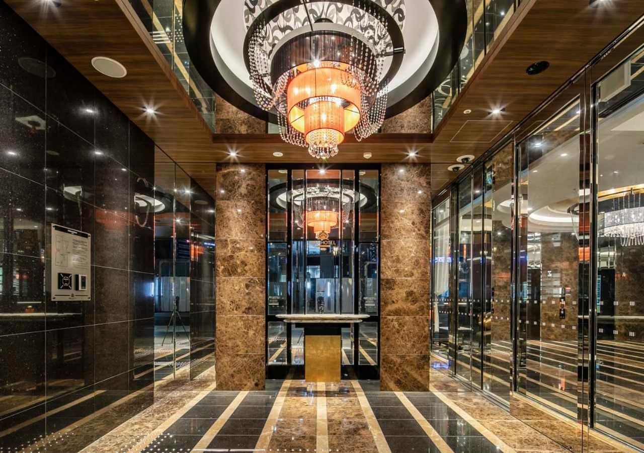 Apa Hotel Nagoya Ekimae Buitenkant foto
